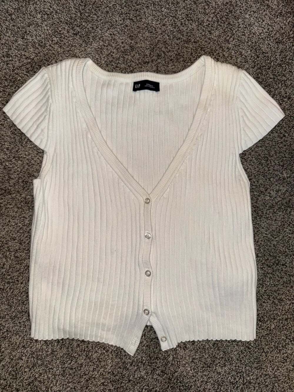 GAP Ribbed Short-Sleeve V-Neck Button-Front Cardigan Top